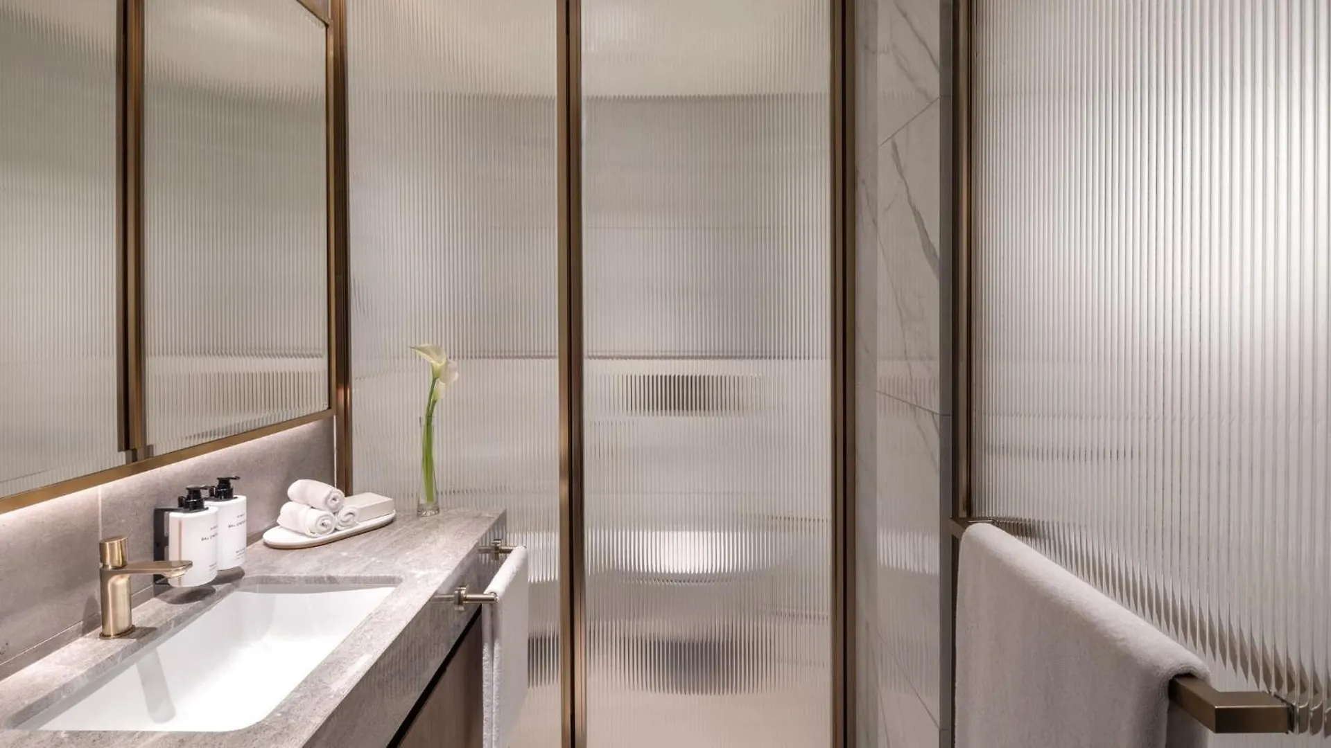 Intercontinental Residences Dubai Business Bay By Ihg